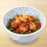 トリプルニンニク単品 Chili Garlic Sprout, Fried Garlic & Chili Garlic Flakes(すき家 福岡舞鶴店)