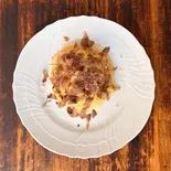 フレッシュトリュフをたっぷりかけたタヤリン（手打ちパスタのイタリアン”オステリアモンテ”）