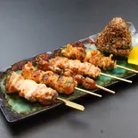 焼き鳥盛り合わせ5種と焼きおにぎりセット（三つ星 本店）