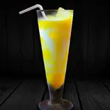 マンゴーラッシーMango Lassi（インド料理・ケバブのスワガットSWAGAT）