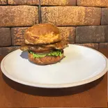 グリルドチキンバーガー（Public House calm）