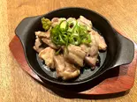 炭火もも焼き（元祖トマトラーメンと辛麺 三味(333) 大名本店）