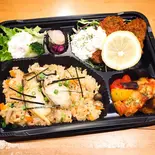 牡蠣づくし弁当（OYSTER STAND）