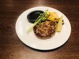 ハンバーグ（Bar Cafe Tails）