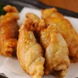 鶏かわ ギョーザ(5P)(焼鶏屋 太陽と大地)
