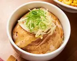 炙りチャーシューご飯(デリバリーでも絶品 麺や天鳳 方南町店)