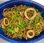【焼きそばシリーズ】 ぷりぷりいかと豚肉（市川家の台所 なずな 日本橋馬喰町店）