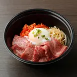 鹿児島県産黒毛和牛・特上カルビ丼（肉丼＆ビビンバ専門店 カンビーフ）