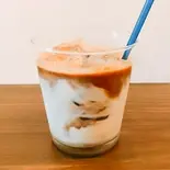 アイスカフェラテ Ice Cafe Latte（FIL# -coffee and gyoza-）