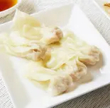 おつまみワンタン Wontons（まぜそばラーメンwith）