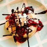 ミックスベリーとチョコソース(cafe ふぅ)
