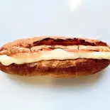 大山ハムとゴーダチーズのホットサンド（ミル・ヴィラージュ）