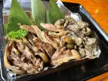 鶏もも三種盛り(若鶏・親鶏・種鶏)(地鶏食堂じん.日赤通り)