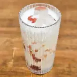 イチゴラッシーStrawberry Lassi（ザ フュージョン）