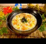 たっぷりキノコと鮭の雑炊(おばんざいときしめん鯱)