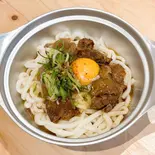 どて煮うどん（芍薬にカナリア）