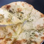 Herb cheese Nan（アジアンダイニング タール）