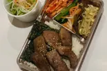 上カルビ焼肉弁当（赤ほむら）