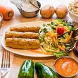シシカバブ3P＆サラダ Shish Kebab (3 Pieces) ＆ Salad（インド料理レストランSURAJ長居店）
