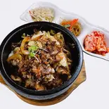 牛プルコギ丼(韓国惣菜3品付,ご飯大盛り無料)（韓国家庭料理ジャンモ 聖蹟桜ヶ丘店）