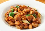 鶏肉とカシュ―ナッツ炒め（常記）