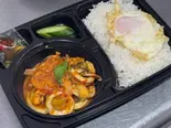 パットプリックパオイカ+ご飯+目玉焼きผัดพริกเผาปลาหมึก+ข้าวสวย+ไข่ดาว(PINTO)