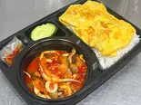 パットプリックパオイカ+ご飯+タイ風卵焼き ผัดพริกเผาปลาหมึก+ข้าวสวย+ไข่เจียว(PINTO)