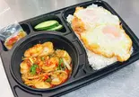 ガパオ海老+ご飯+ダブル目玉焼き กะเพรากุ้ง+ข้าวสวย+ไข่ดาวแฝด(PINTO)