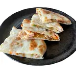スペシャルピザナン(Special Pizza Nan)（INDIAN HALAL RESTAURANT NEW MAHARAJA）