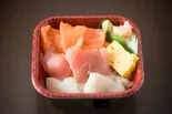 三色寿司（白壁カフェ花ごよみ）