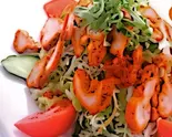 タンドリーチキンティッカサラダ Tandoori chicken tikka salad（タンドリー＆ケバブレストラン ロータス）