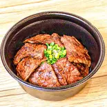 ハラミ丼（焼肉ホルモンたすき 新橋店）