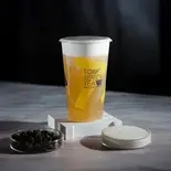 茉莉ストレートチーズティーM（TOKI SEVEN TEA＆台湾鶏排ジーパイ、自家製からあげ 新小岩店）