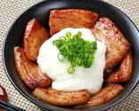 【とろろがけ】豚丼（ネパールキッチンSAKURA）