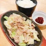 豚バラ鉄板焼き定食(塩だれ)【辛みそ】（鉄板焼肉専門店 スタミナ亭）