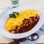 チキンたっぷりデミソースオムライス(麻布チキンオムライス 栄店)