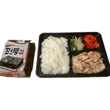 炭火焼豚カルビ弁当（焼肉メグミ(反町)）