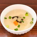 0.ミニランチスープ Chicken broth（タイ国料理ベンジャロン）