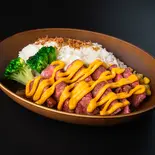 濃厚！チーズローストビーフBOX(ローストビーフ100gライス200g)（赤身肉ローストビーフとハンバーグ The Roast Beef Tokyo 久米川店 ローストビーフトーキョー）