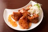 鶏のからあげアジアン風（満腹どんぶりメシ 楽一）