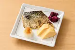 サバの塩焼き Grilled Mackerel（玄米と豚汁 お玄さんのとん汁食堂 田町店）