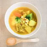 豚と野菜のカレースープ(スープとグリルドチーズサンドのフェリチタ)