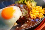 半熟エッグデミグラスソース和牛ハンバーグ ライス付き（【和牛ハンバーグステーキ弁当】GOD OF MEAT～南阿佐ヶ谷店～）