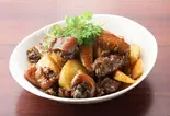 鶏肉とジャガイモの煮込み(小鸡炖土豆)(チャイナ厨房 亀戸駅前店)