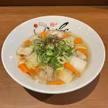 スタミナホルモンラーメン「白」（麺やaube〜おーぶ〜）