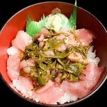 新商品✨子持ちめかぶのマグロ丼（【ご飯大盛無料！】中央市場直送 海鮮丼 つくし）