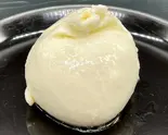 ブッラータ チーズ(100g) Burrata Cheese（俺のイタリアン 新橋赤レンガ通）