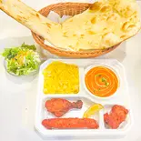 お肉たっぷり・3種のバーベキューチキン＆カレーのセット/BBQ Special Set（シバサクティー 西船橋店）
