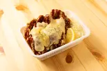 メガ盛りヤンニョムチーズからあげ丼（デカ盛り弁当はるき北大前店）