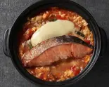 鮭トマトチーズ雑炊 Salmon Tomato Cheese Rice Porridge（【出汁の旨みとたっぷり具材】雑炊の気分 池袋東口店）